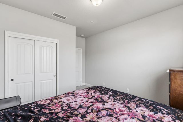 4292 N Vaughan Avenue, Fresno, CA 93723