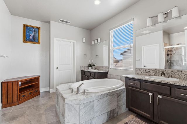 4292 N Vaughan Avenue, Fresno, CA 93723