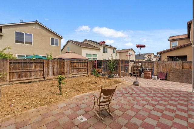 4292 N Vaughan Avenue, Fresno, CA 93723