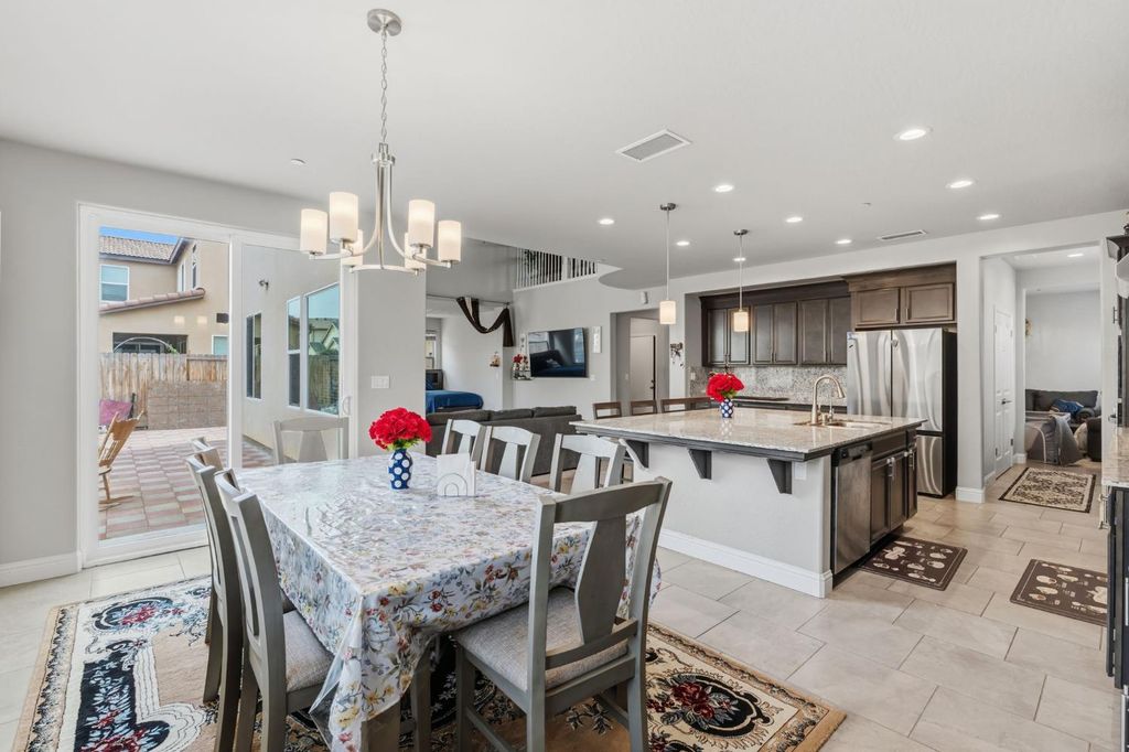 Image 10 of property listing at 4292 N Vaughan Avenue, Fresno, CA 93723