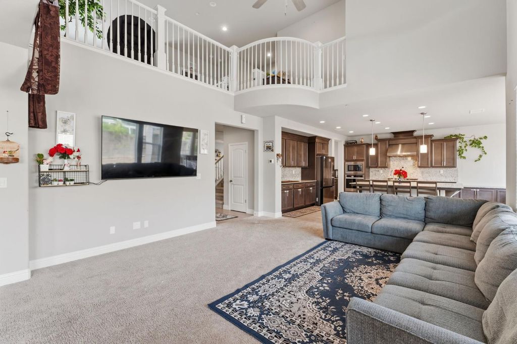 Image 15 of property listing at 4292 N Vaughan Avenue, Fresno, CA 93723