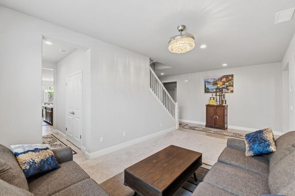 Image 20 of property listing at 4292 N Vaughan Avenue, Fresno, CA 93723