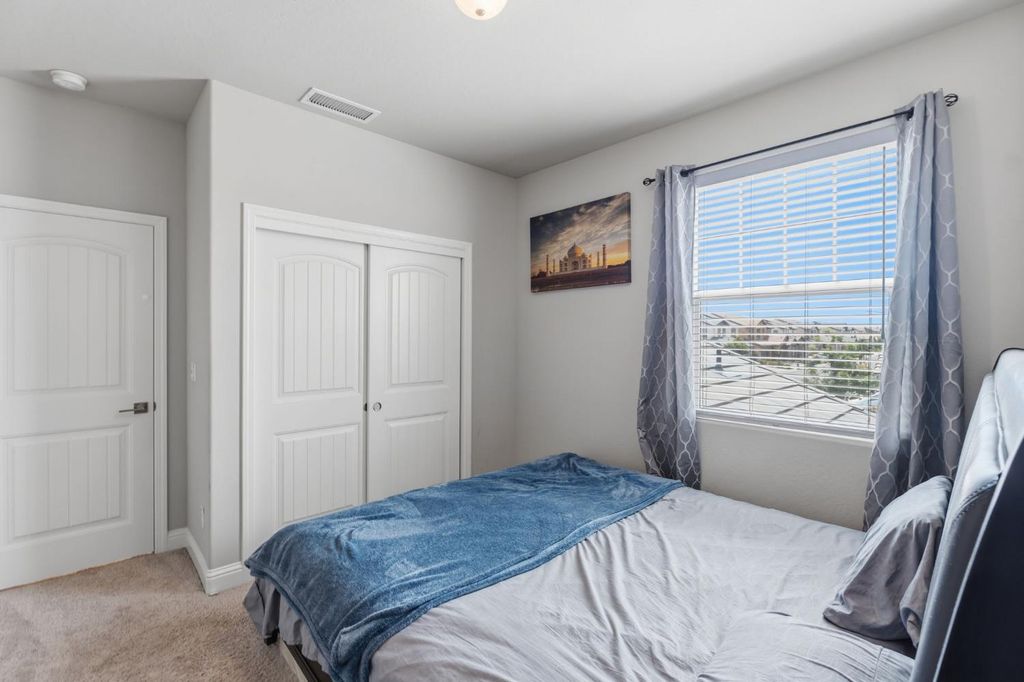 Image 25 of property listing at 4292 N Vaughan Avenue, Fresno, CA 93723