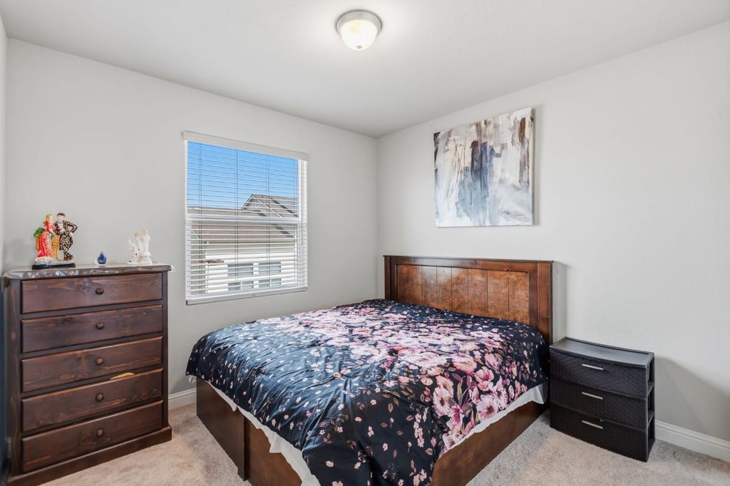 Image 30 of property listing at 4292 N Vaughan Avenue, Fresno, CA 93723
