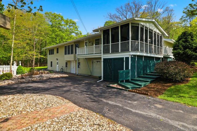 89 W Ridge Road, Warwick, NY 10990