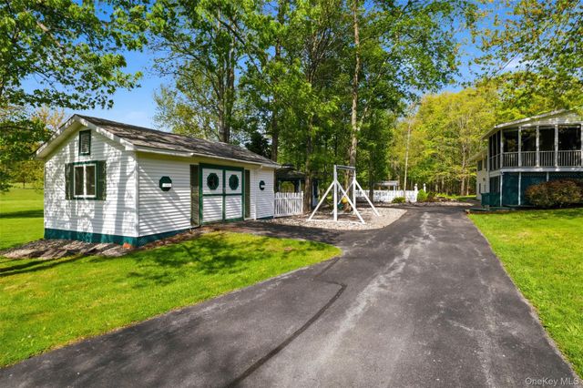89 W Ridge Road, Warwick, NY 10990