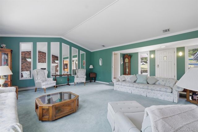 89 W Ridge Road, Warwick, NY 10990