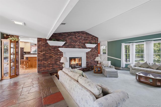 89 W Ridge Road, Warwick, NY 10990