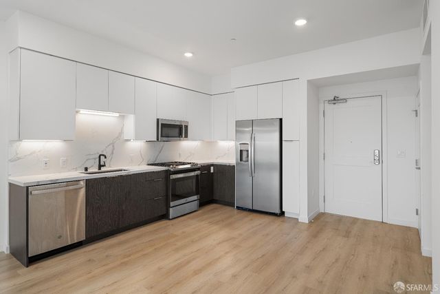 52 Kirkwood Avenue 414, San Francisco, CA 94124