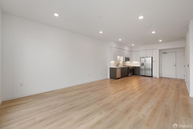 52 Kirkwood Avenue 414, San Francisco, CA 94124