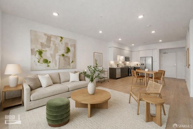 52 Kirkwood Avenue 414, San Francisco, CA 94124