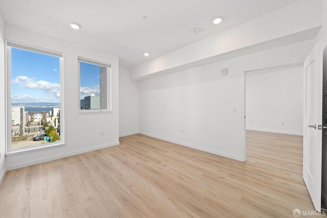 52 Kirkwood Avenue 414, San Francisco, CA 94124