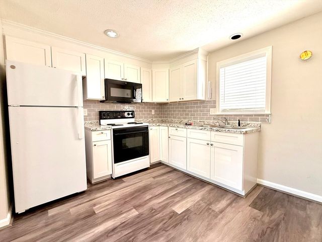 49-53 Fredonian 1, Shirley, MA 01464