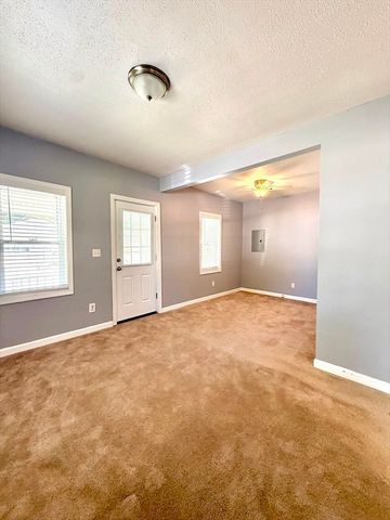 49-53 Fredonian 1, Shirley, MA 01464