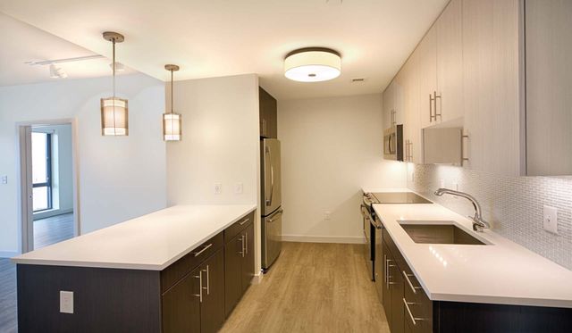 1 Canal St. 526, Boston, MA 02114