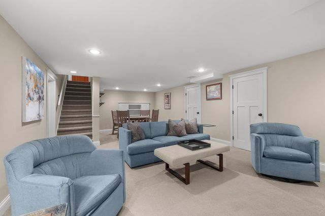3800 Upton Avenue S, Minneapolis, MN 55410