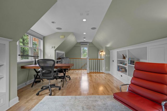 3800 Upton Avenue S, Minneapolis, MN 55410