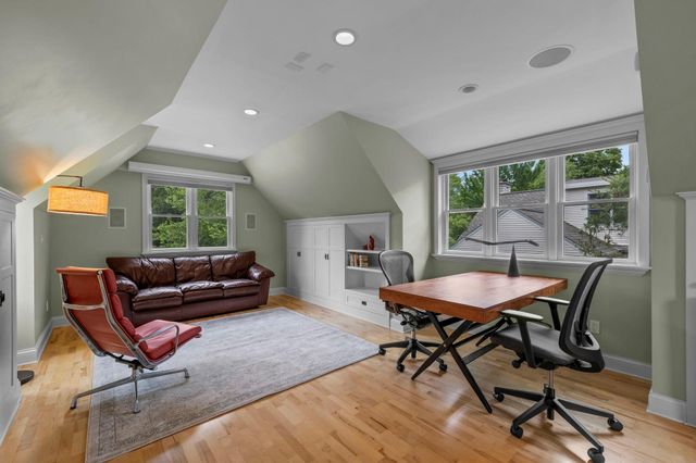3800 Upton Avenue S, Minneapolis, MN 55410