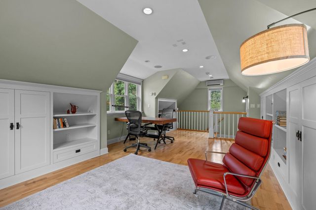 3800 Upton Avenue S, Minneapolis, MN 55410