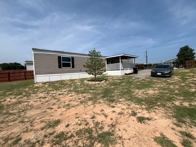 121 Sunflower RD, Dale, TX 78616