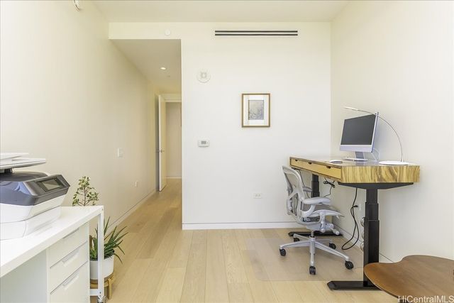 1118 Ala Moana Boulevard 1002, Honolulu, HI 96814