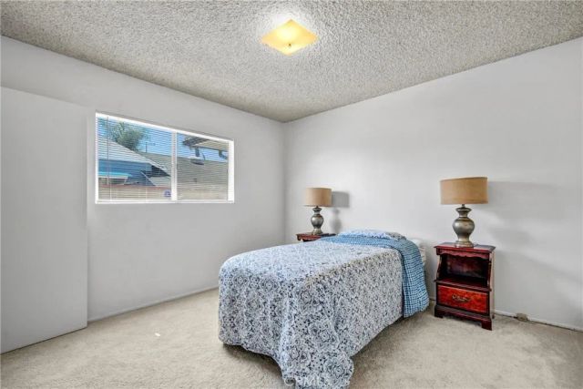 11046 Lull St., Sun Valley, CA 91352