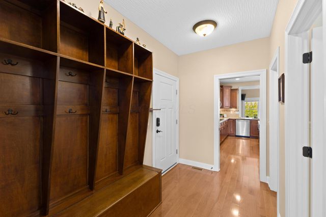 9553 Alder Glen Court, Dublin, OH 43017