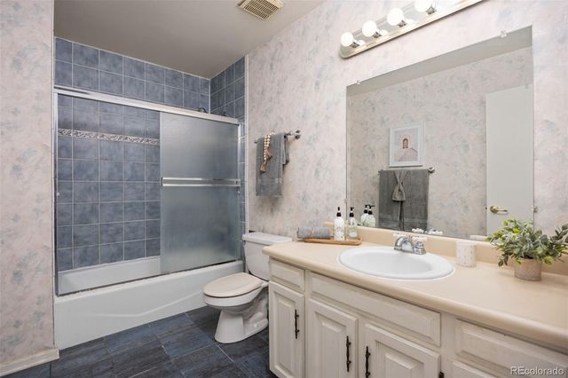 262 S Salem Court, Aurora, CO 80012