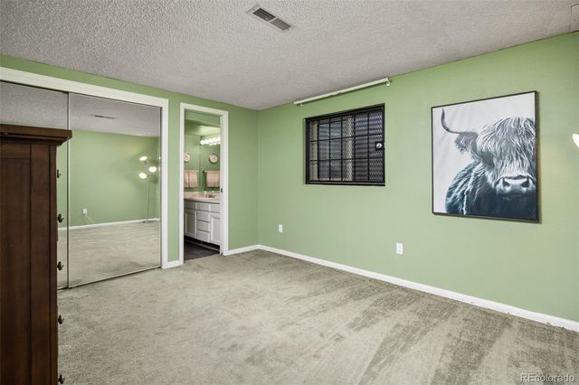 262 S Salem Court, Aurora, CO 80012