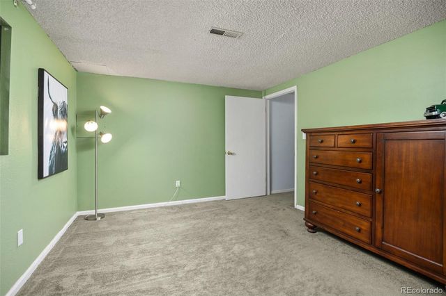 262 S Salem Court, Aurora, CO 80012