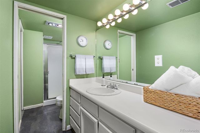 262 S Salem Court, Aurora, CO 80012