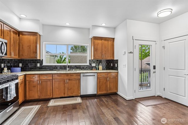 2460 NE Park Drive, Issaquah, WA 98028