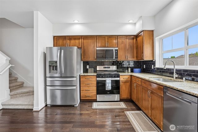 2460 NE Park Drive, Issaquah, WA 98028