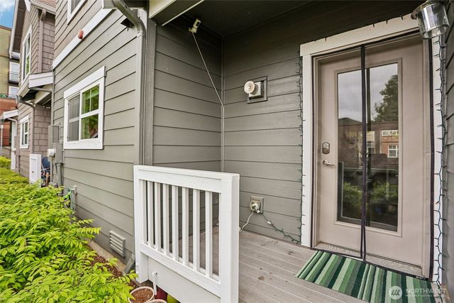 2460 NE Park Drive, Issaquah, WA 98028