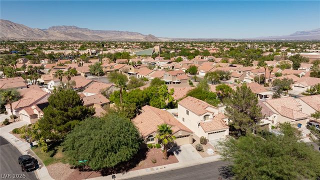 1705 Eagle Feather Street, Las Vegas, NV 89128