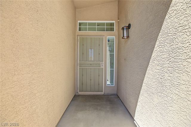 1705 Eagle Feather Street, Las Vegas, NV 89128