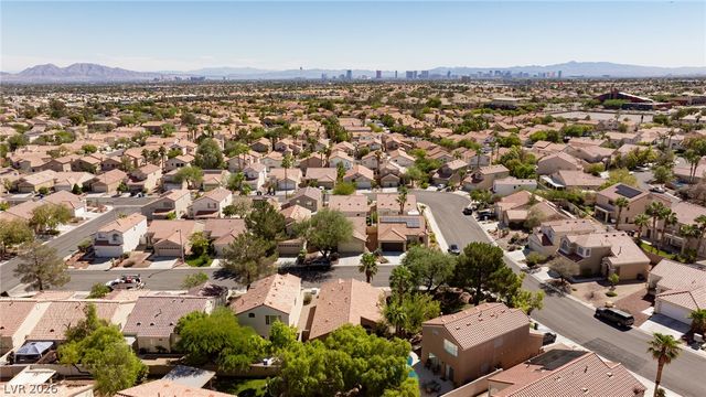 1705 Eagle Feather Street, Las Vegas, NV 89128