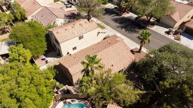 1705 Eagle Feather Street, Las Vegas, NV 89128