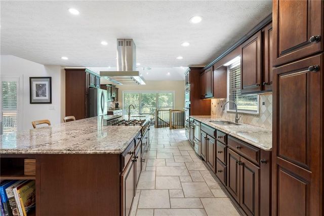 2856 JAN Drive, Douglasville, GA 30135