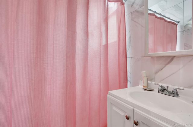 11915 101st Avenue, Richmond Hill S., NY 11419