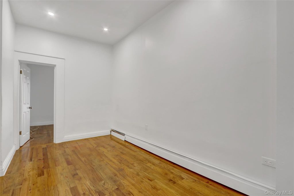11915 101st Avenue, Richmond Hill S., NY 11419 — photo 5