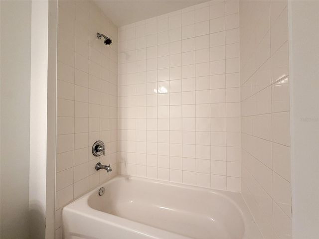 2114 DERWENT DRIVE, Davenport, FL 33896