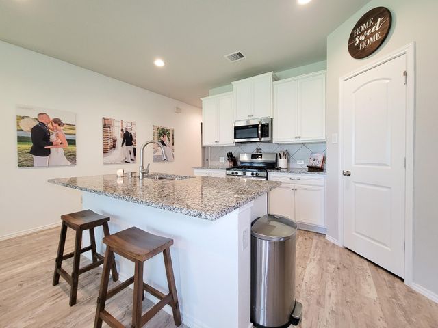 2326 Strong Horse Drive, Conroe, TX 77301