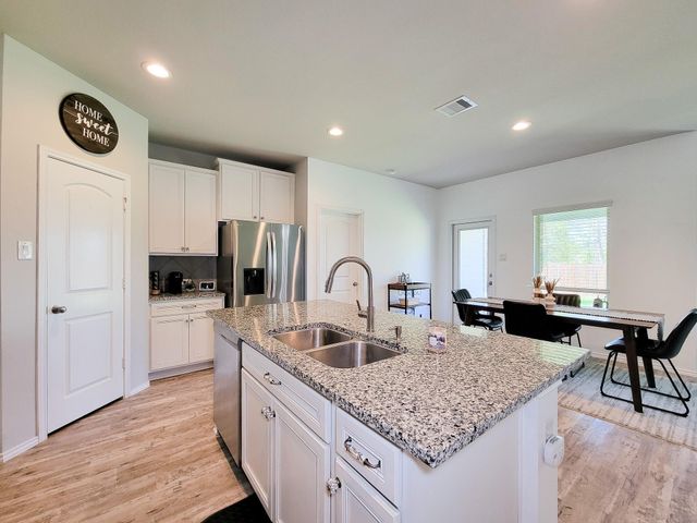 2326 Strong Horse Drive, Conroe, TX 77301