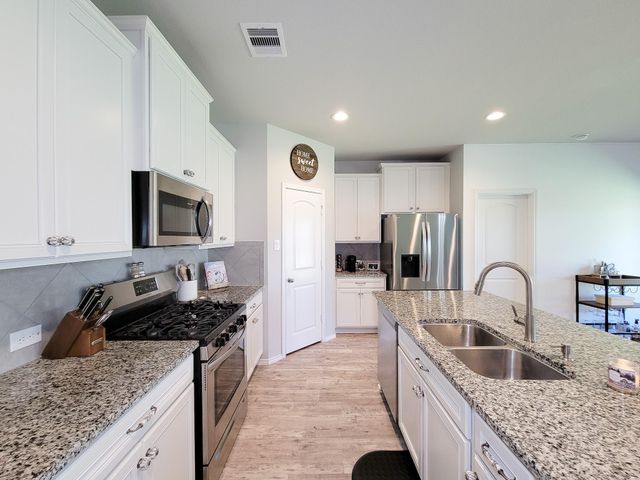 2326 Strong Horse Drive, Conroe, TX 77301