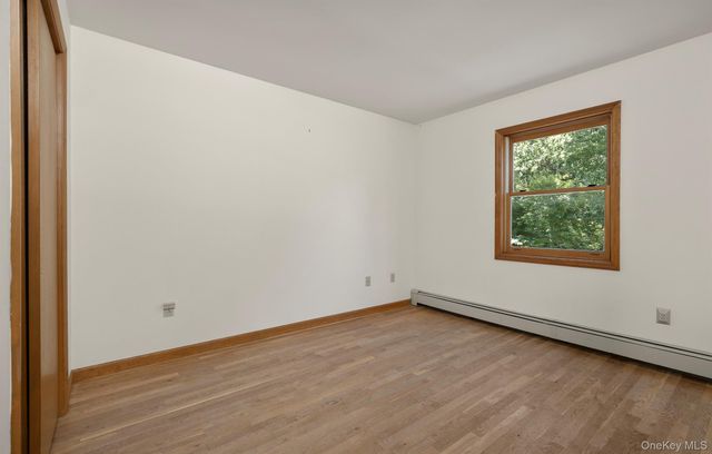 404 Sepasco Center Street, Rhinebeck, NY 12572