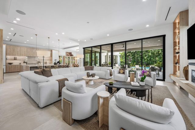 400 NE 4TH Street, Boca Raton, FL 33432