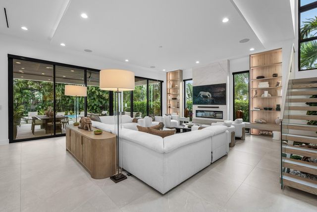 400 NE 4TH Street, Boca Raton, FL 33432