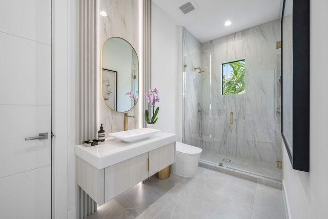 400 NE 4TH Street, Boca Raton, FL 33432