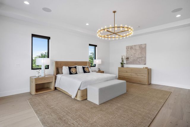 400 NE 4TH Street, Boca Raton, FL 33432